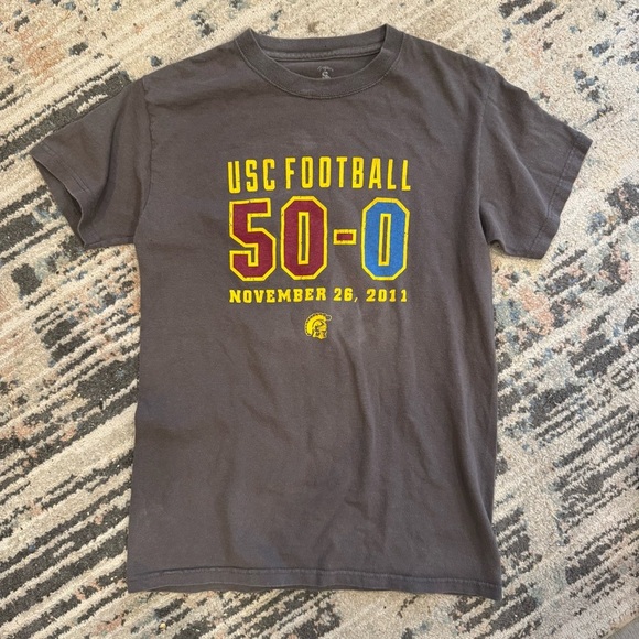 Vintage USC Trojans Football 50-0 Game T-shirt Nov. 25, 2011, Men’s Size Small - Picture 1 of 5